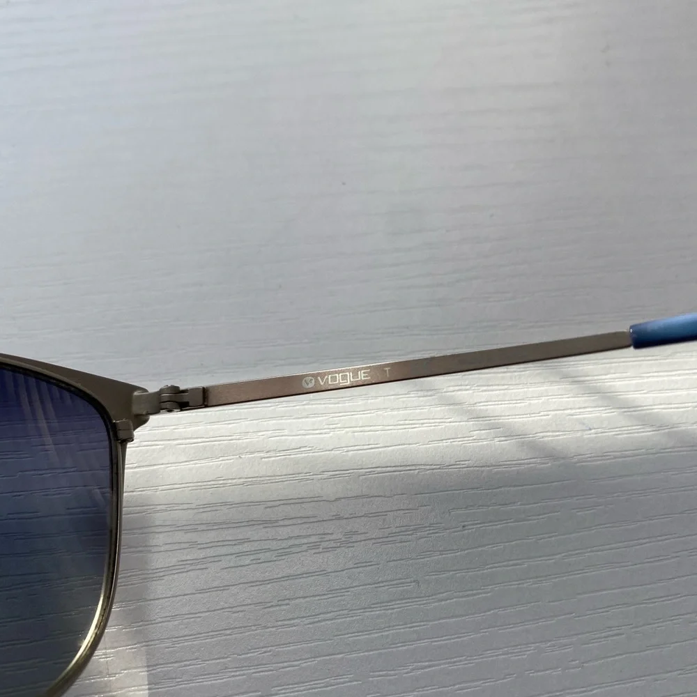 Vogue Sunglasses with Gradient Blue Lenses Metal Frames Sunglasses Sunnies